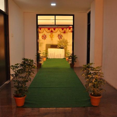 Hotel The Home Tiruppur Eksteriør billede