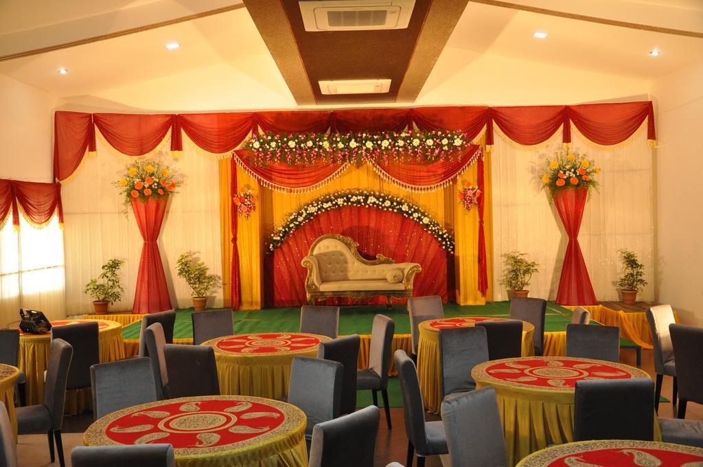 Hotel The Home Tiruppur Eksteriør billede