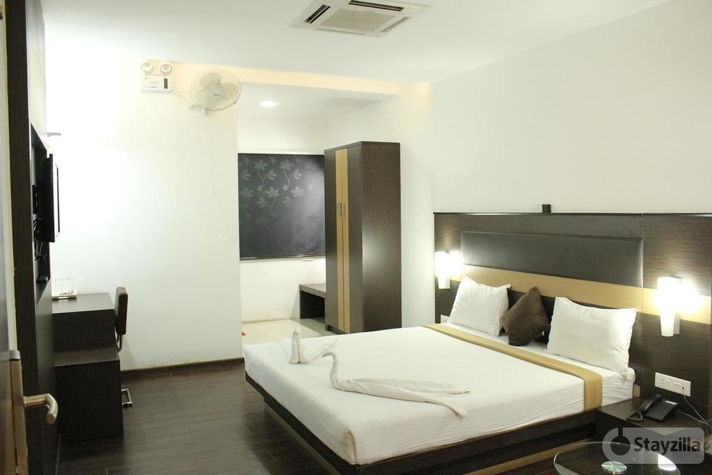 Hotel The Home Tiruppur Eksteriør billede